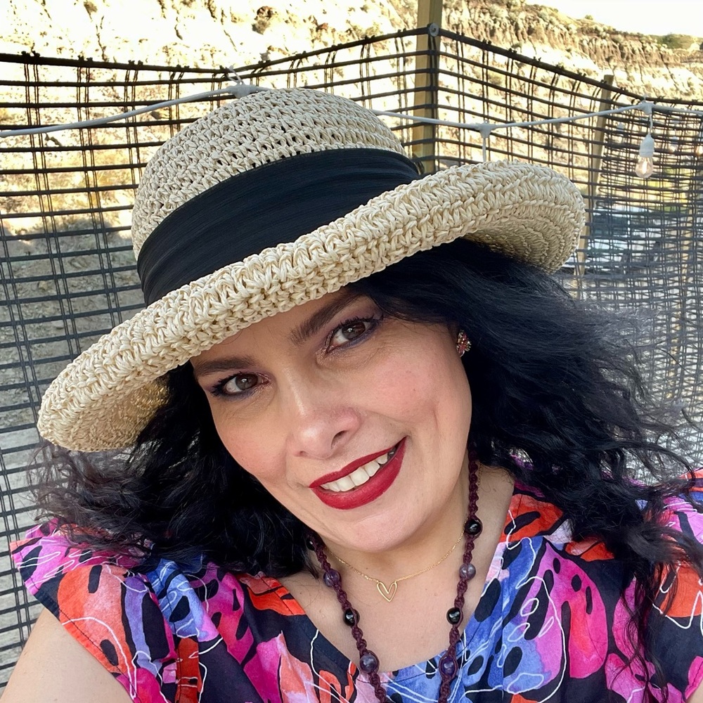 Meet your Posher, María